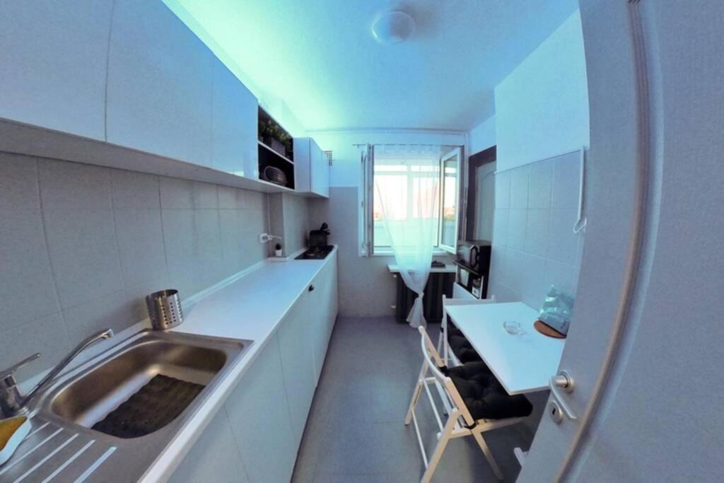 Modern 1 Bedroom Apartment In Bucharest Center! Exteriér fotografie